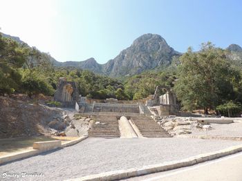 Живописные руины Храма Воды